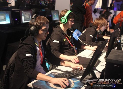 德扑下注：持续下注（C-Bet）的成功率分析。（德州扑克持续下注（C-Bet）成功率解析）