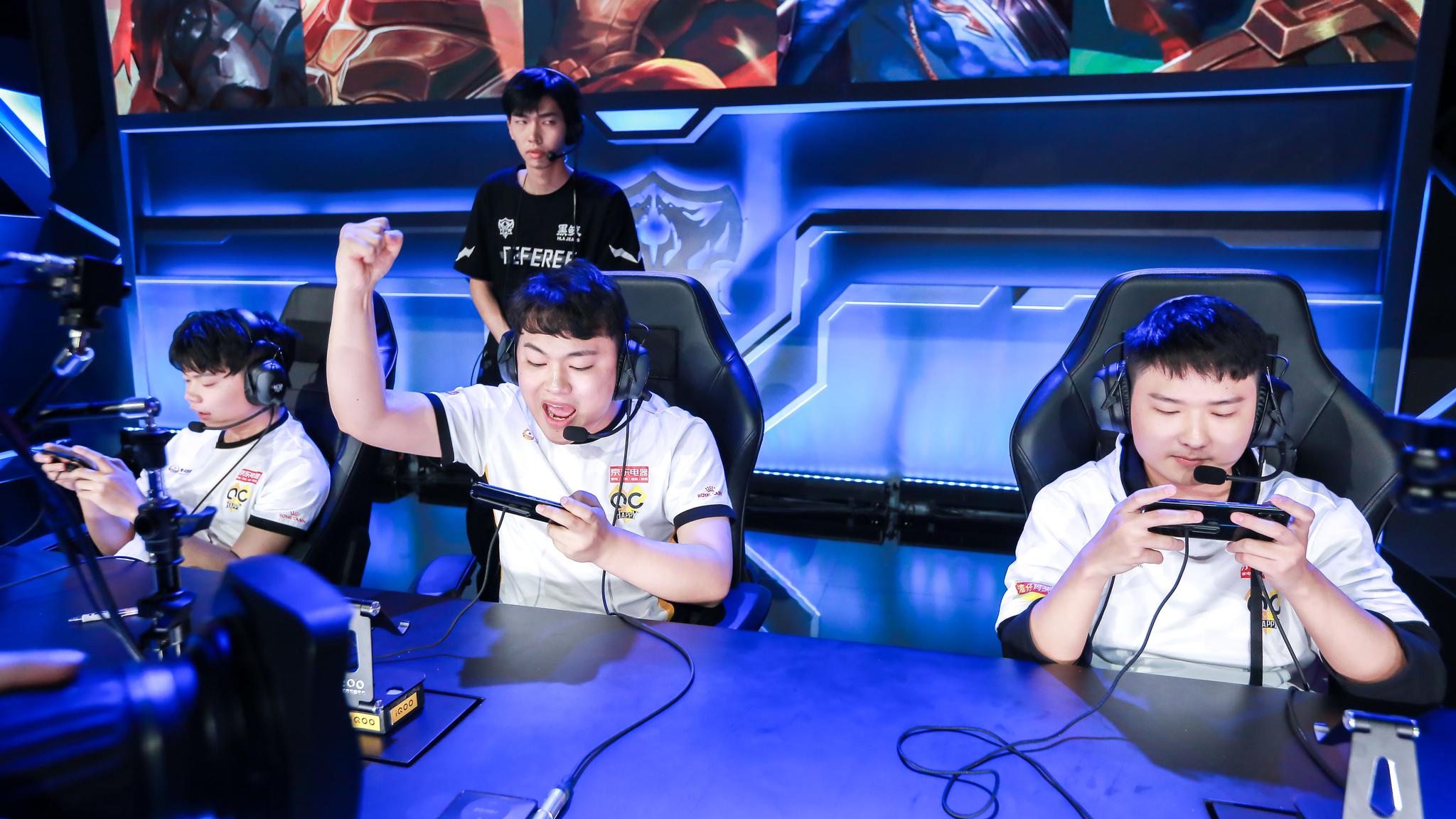 终于揭晓了，WE与V5官宣：Mole正式转入WE