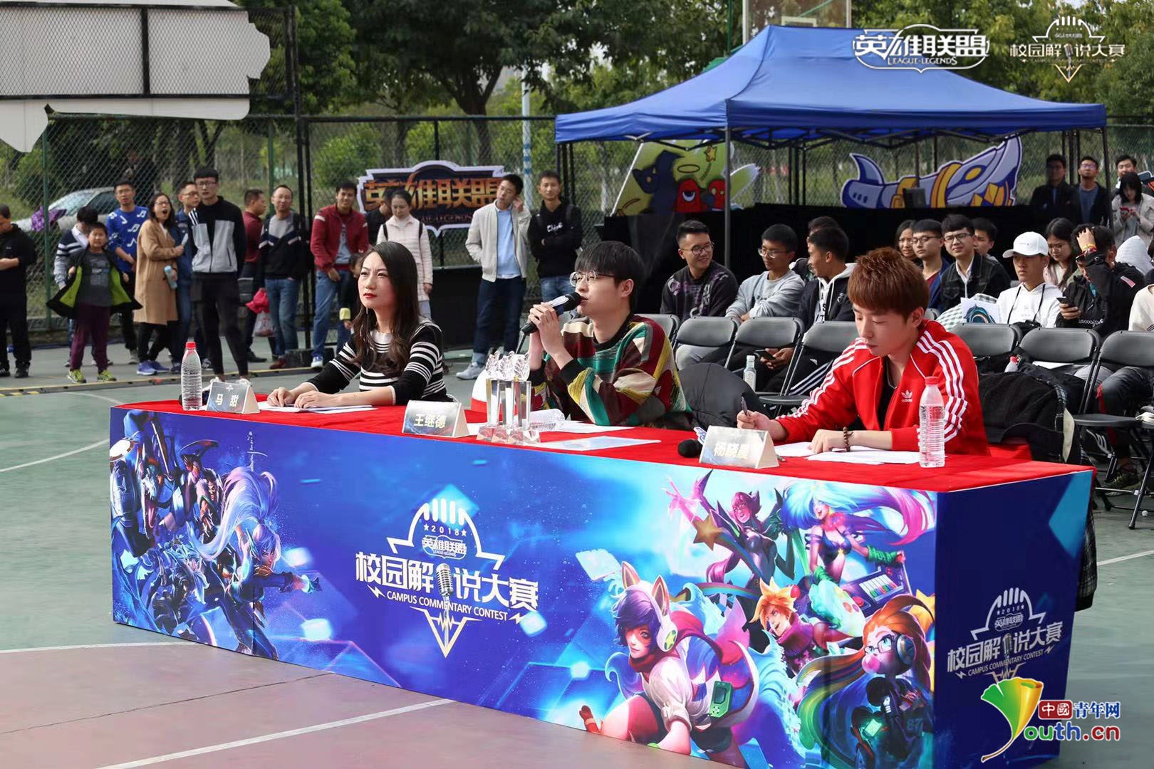 线上德扑防坑指南：如何识别那些利用HUD数据进行精准打击的“鲨鱼”。（线上德州扑克避坑手册：教你识别依靠HUD数据精准收割的“鲨鱼”玩家）